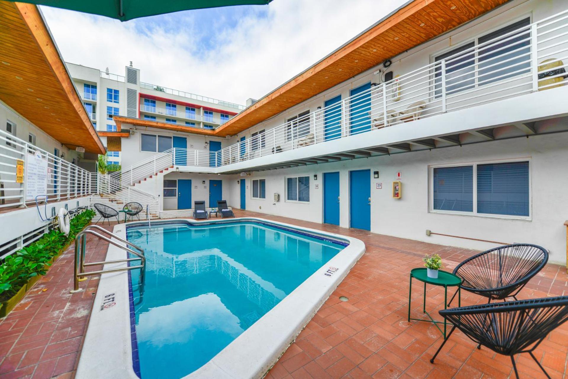 Serene Studio By The Beach With Pool - M34 Hollywood Exteriér fotografie